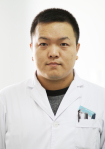 张  健