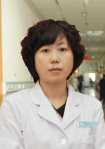李  英
